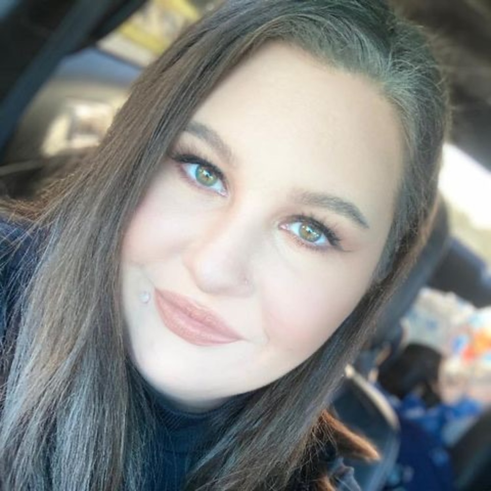 Meet your Posher, Haylee